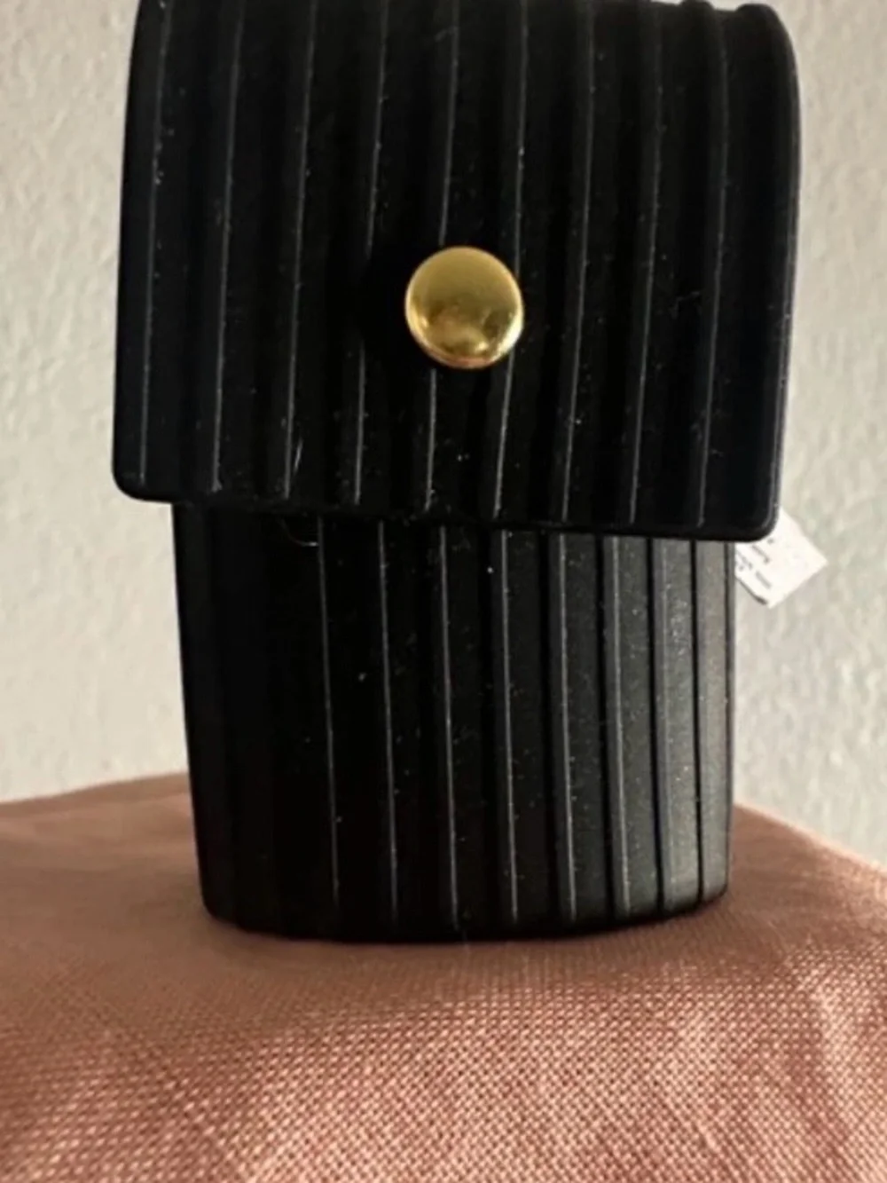 NWT~Bath & Body Works~Daisy Snap Case~Black~PocketBac~Sanitizer Holder